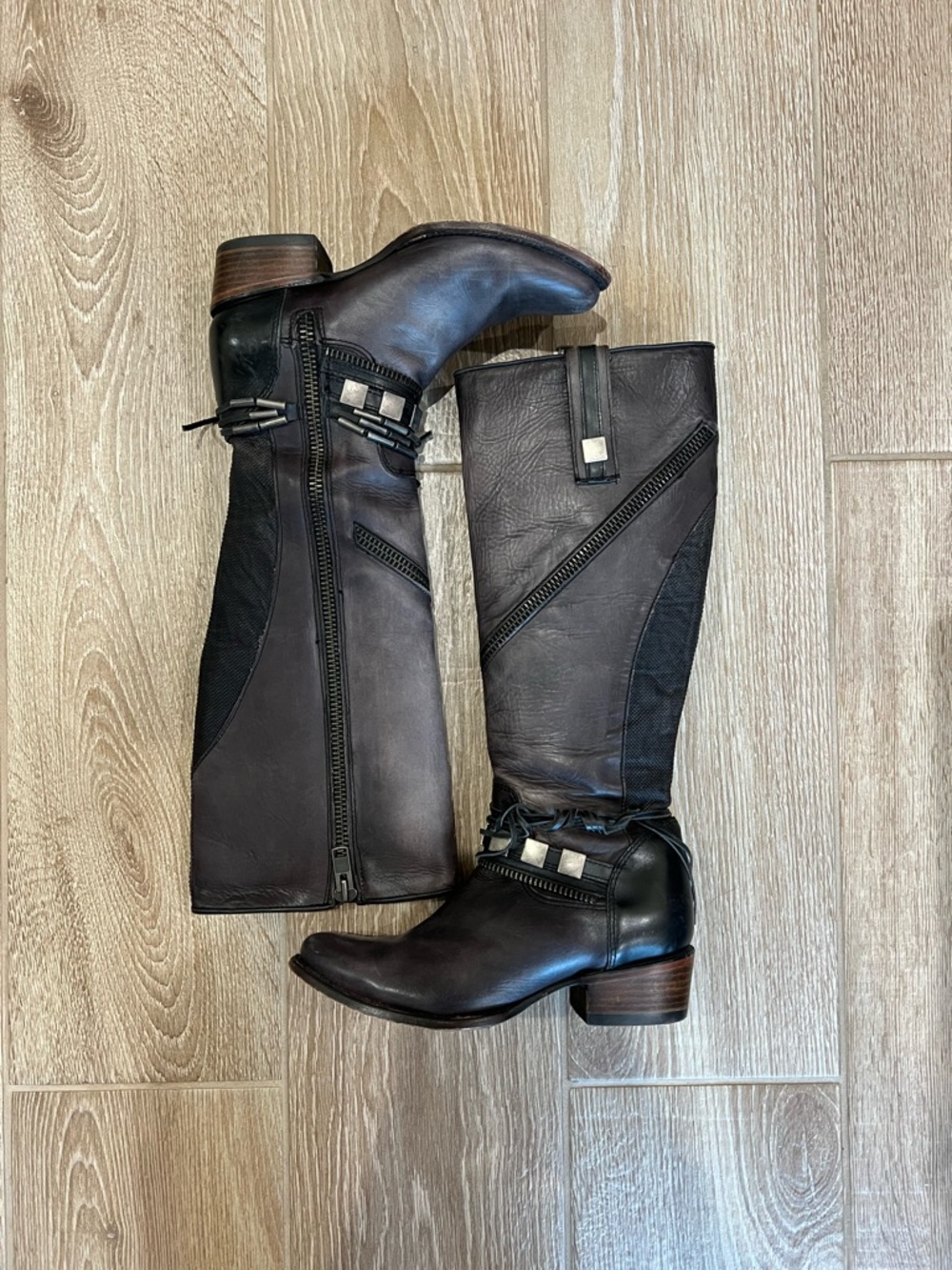 Women's Black Leather Mid-Calf Heeled Boots